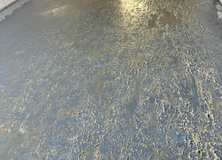 Первый в России подземный каток открылся в Воронеже, и ведет себя как озорная жижа 