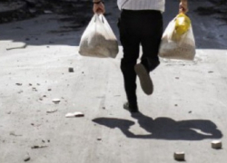 Воронежец потерял при погоне украденные шашлыки и колбасу 