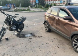 Трое детей пострадали в ДТП с мотоциклом и легковушкой под Воронежем 