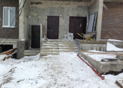 Воронежские чиновники: «Жить можно». Дольщики: «Мы идем в прокуратуру» (ФОТО)