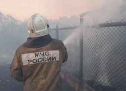 Пожарных из других регионов перебрасывают на помощь Воронежской области