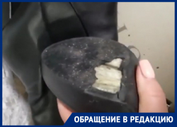 Девушка показала, что стало с сапогами после прогулки по обработанному от снега центру Воронежа