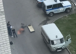 В Сети появились жуткие фото с места падения воронежца с 15 этажа