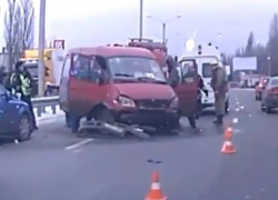 В Воронеже последствия серьезного ДТП с пострадавшими сняли на видео