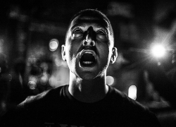 Репер Oxxxymiron серьёзно заболел по дороге в Воронеж и отменил концерт