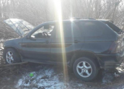 BMW X5 опрокинулся на воронежской дороге