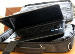 В Воронежской области мужчина вынес из квартиры друга дорогую технику и скрылся