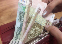 Взяткой в рассрочку пыталась удивить полицейского воронежская воровка