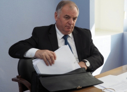 Экс-префект Чернышов рассказал, почему его арестованной дочери разрешено ходить по Воронежу