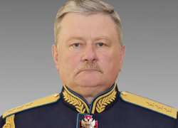 Мэр Воронежа поздравил генерал-полковника Геннадия Зиброва с днём рождения