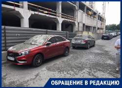 Стройка элитного ЖК залила бетоном припаркованные машины в Воронеже