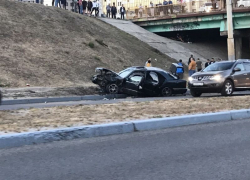 На водителя вылетевшего с моста Mercedes возбудили уголовное дело в Воронеже
