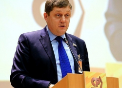 Олег Пахолков выразил соболезнования родным погибших на пожаре под Воронежем 