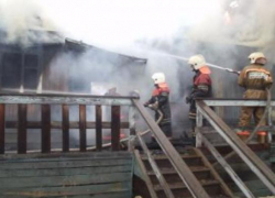 В Воронеже с пожара увезли мужчину в неадекватном состоянии