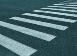 Газелист сбил 4-летнюю девочку на зебре в центре Воронежа