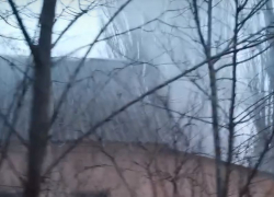 Новый пожар на бывшем военном складе записали на видео в Воронеже