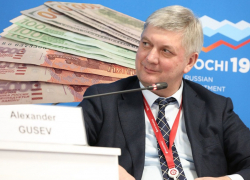 Сколько «скорых» можно было бы купить за деньги, отведенные на пиар воронежского губернатора