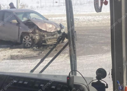 Автобус с надписью «Дети» попал в ДТП под Воронежем 
