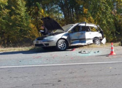 Автомобилистка умерла в ДТП с грузовиком в Воронежской области