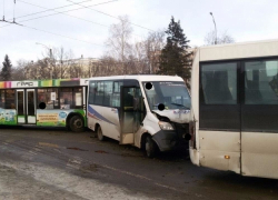 Стали известны подробности массового ДТП с тремя автобусами у Политеха в Воронеже