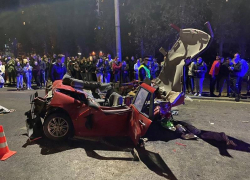 Устроившего смертельное ДТП с 8 машинами воронежца оставили в СИЗО до декабря 