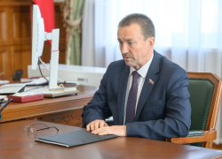 Председатель новой Воронежской облдумы Юрий Матузов решил уйти с одного из постов