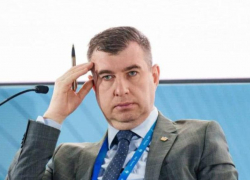 ИИ на службе чиновников: Кустов сочинил повесть про Wildberries