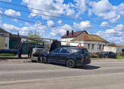 Четыре человека попали в больницу после выезда Cadillac на встречку в воронежском Шилово