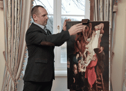 В Воронежской усадьбе представили копии трех картин Евгения Кравцова