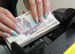 В Воронежской области бухгалтер увеличила себе зарплату на полмиллиона