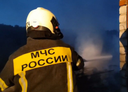 Спасатели ликвидировали мощнейший пожар на переулке Здоровья в Воронеже