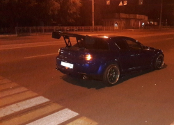 Парень на Mazda RX-8 сбил девушку в центре Воронежа