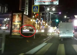 Царское нарушение с моментальной расплатой сняли в центре Воронежа