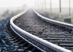  Грузовой поезд сбил 80-летнюю велосипедистку под Воронежем