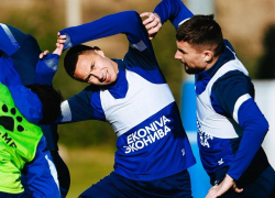 Матч воронежского «Факела» с сербским «Радником» перенесли на полчаса 