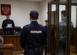 Молодого воронежца приговорили к 22 годам колонии за госизмену и попытку подорвать военного