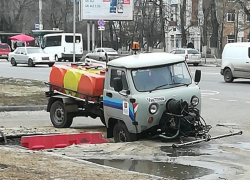 Коммунальщики иронично ушли под землю в Воронеже