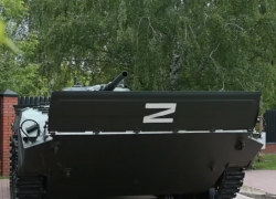 Боевую машину пехоты установили под Воронежем