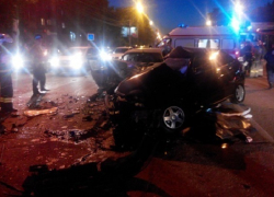 В аварии в Воронеже погиб 16-летний водитель, троих госпитализировали