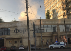 О пожаре в центре Воронежа сообщают очевидцы