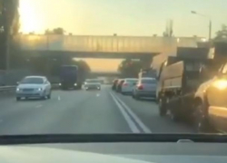 Мажор на Mercedes снял царский проезд по встречке в Воронеже