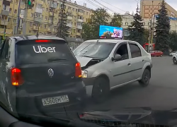 Помеха справа прилетела в бок "Уберу" в Воронеже