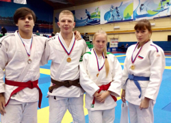Воронежцы взяли три «золота» и одно «серебро» на международном турнире по джиу-джитсу