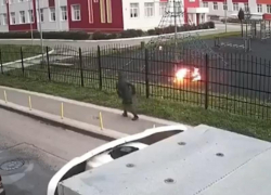 Подросток швырнул «коктейль Молотова» на территорию школы в Воронежской области