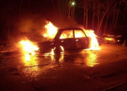 Под Воронежем разборки автомобилистов закончились поджогом ВАЗа