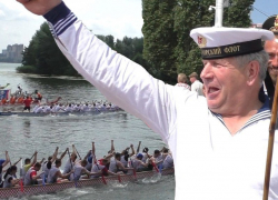 На День ВМФ в Воронеже шестнадцать лодок привели публику в небывалый экстаз