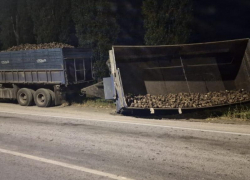Свекольное ДТП произошло в Воронежской области 