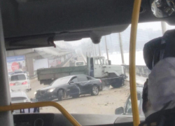 Северный мост в Воронеже оказался частично заблокирован из-за серьезного ДТП