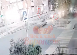 Момент наезда на 11-летнего мальчика прямо на зебре запечатлела камера в Воронеже 