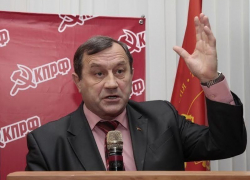 Миллионы рублей воронежских депутатов КПРФ ставят под сомнение их принадлежность к коммунистам  